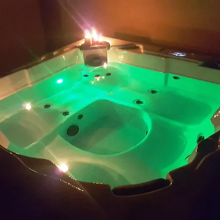 Apartment Maison De Charme With Private Jacuzzi
