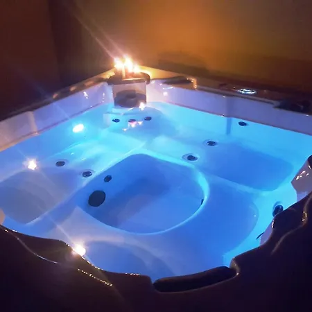 Apartment Maison De Charme With Private Jacuzzi