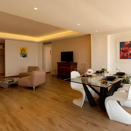 Апартаменты Maison De Charme With Private Jacuzzi *
